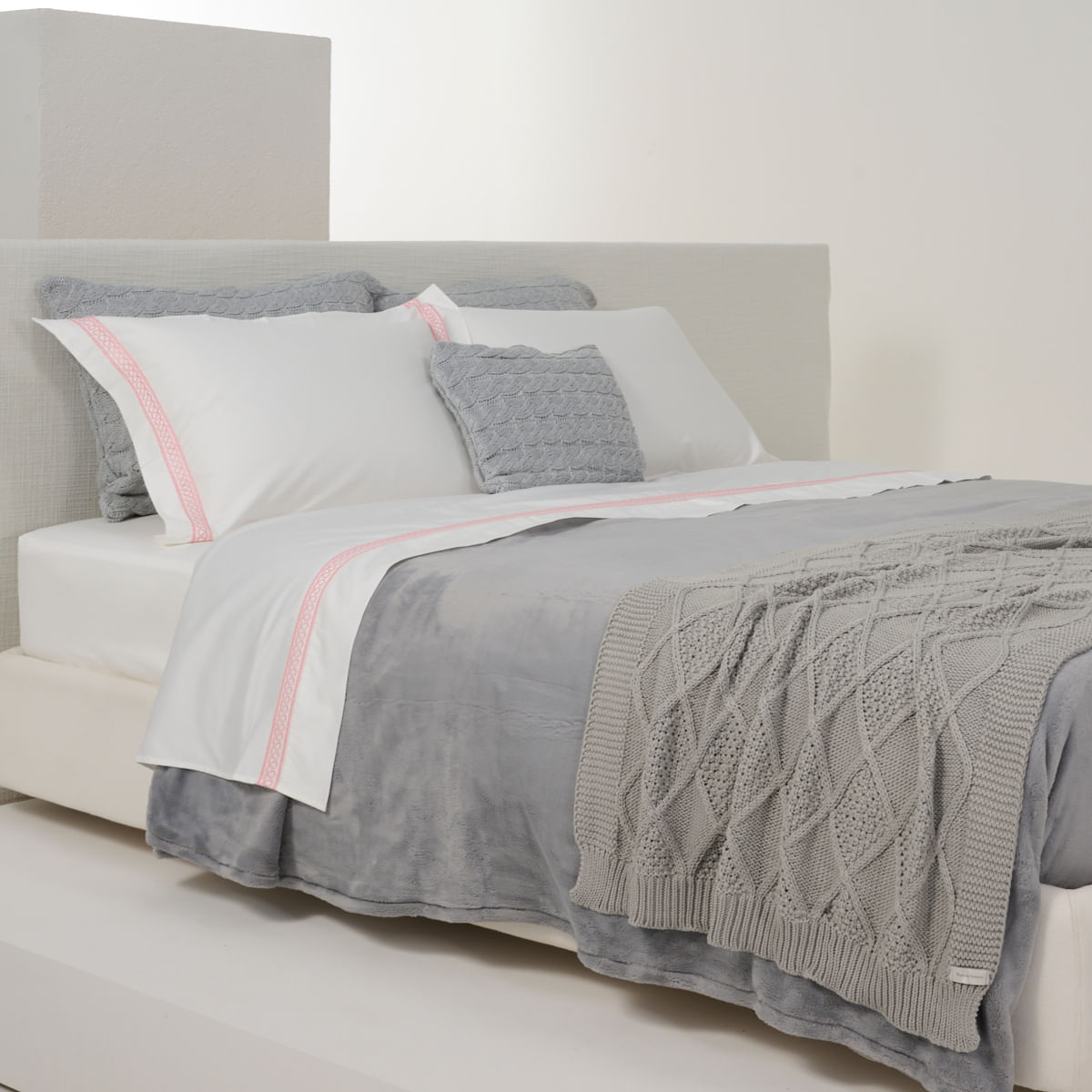 0115 0006 Peseira de Tricot Diamond Cinza 002